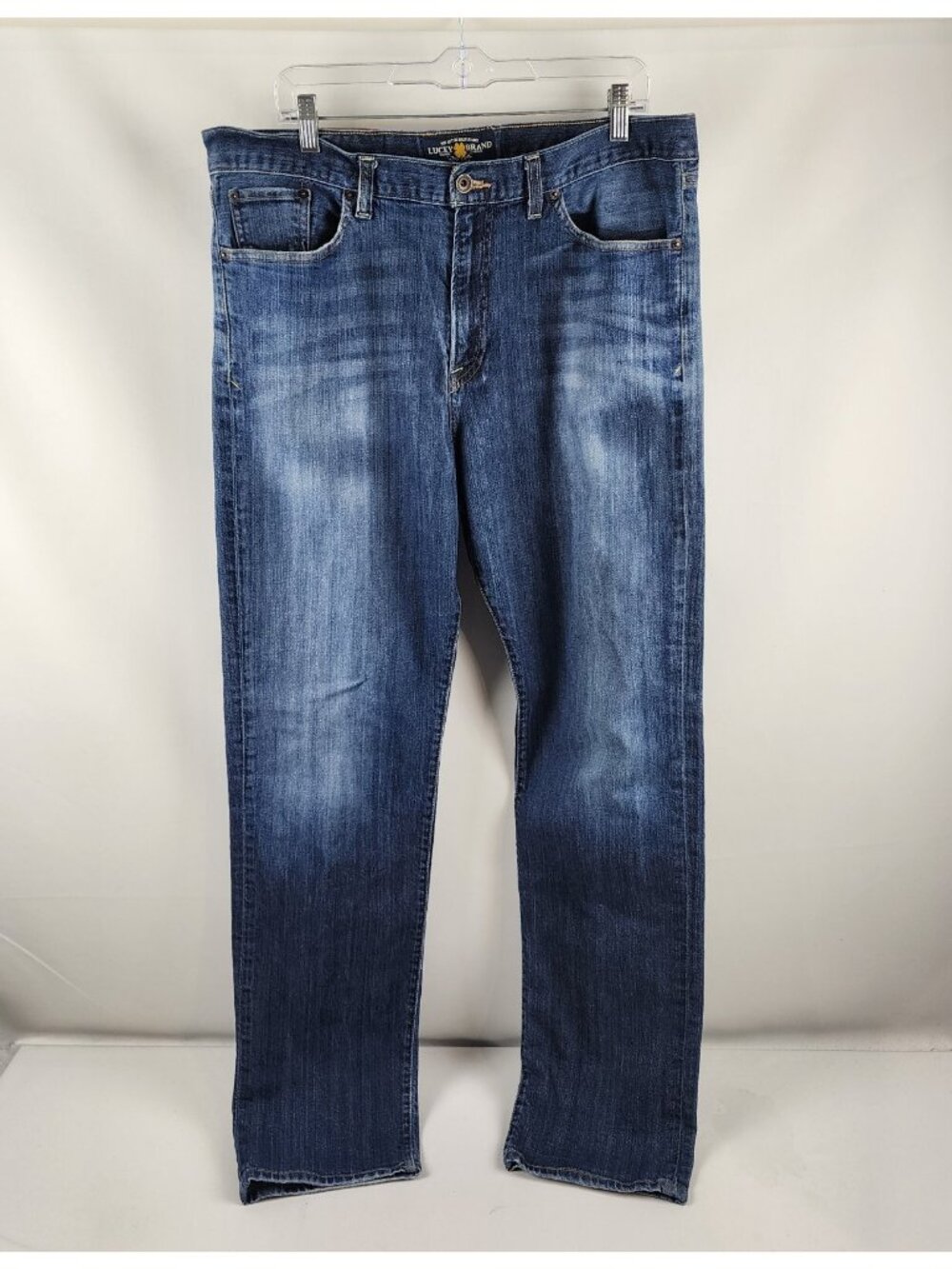 Lucky Brand Jeans Mens 38x34 Blue 329 Classic Straight Fit Denim (No size tag)